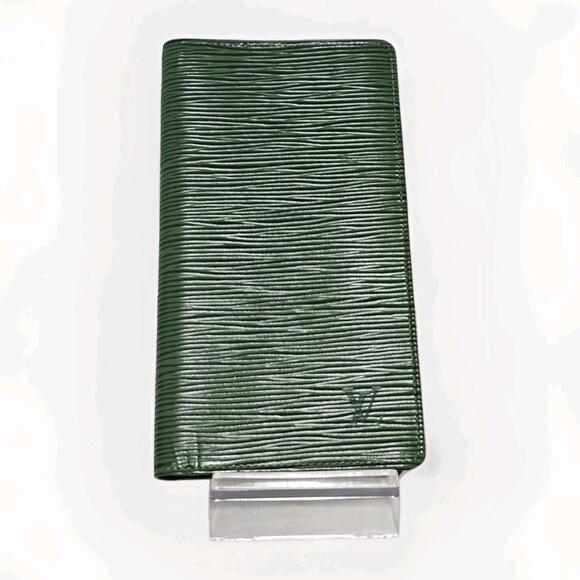 Louis Vuitton Green Epi Leather Long  Bifold Wallet Great Condition - Picture 1 of 9